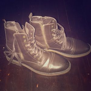 Unlisted by Kenneth Cole Production